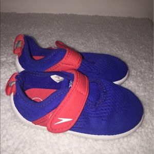 Practically new Speedo water shoes